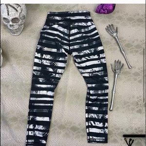 Lululemon wunder under  6